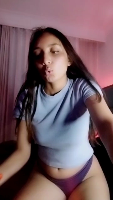 Veronica023 21-09-2021 Topless 